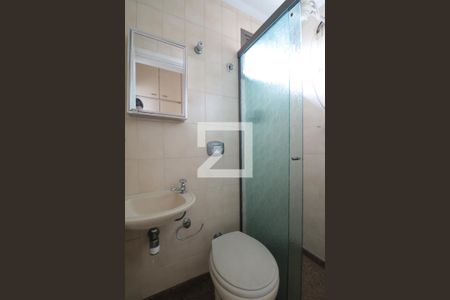 Apartamento para alugar com 257m², 3 quartos e 4 vagasBanheiro de serviço