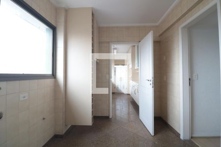 Apartamento para alugar com 257m², 3 quartos e 4 vagasÁrea de Serviço