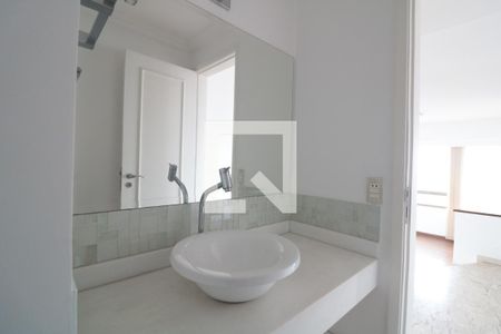 Apartamento para alugar com 257m², 3 quartos e 4 vagasLavabo