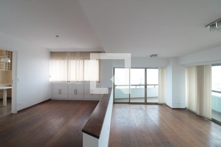Apartamento para alugar com 257m², 3 quartos e 4 vagasSala