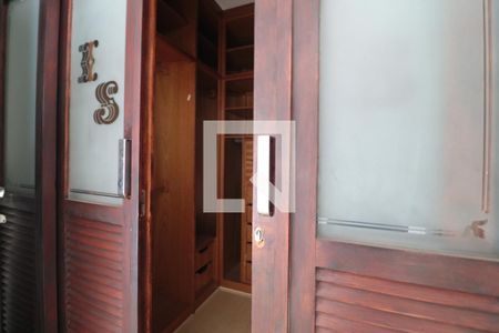 Apartamento para alugar com 257m², 3 quartos e 4 vagasSuite 1 - closet