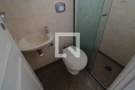 Apartamento para alugar com 257m², 3 quartos e 4 vagasBanheiro de serviço