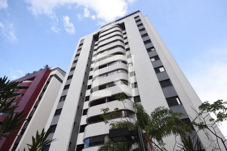 Apartamento à venda com 110m², 3 quartos e 2 vagasFachada