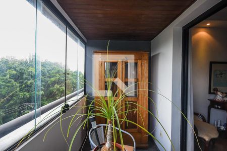 Apartamento à venda com 110m², 3 quartos e 2 vagasVaranda