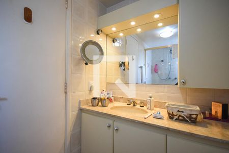 Apartamento à venda com 110m², 3 quartos e 2 vagasBanheiro suíte 3