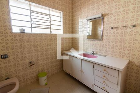 Casa para alugar com 110m², 2 quartos e 1 vagaBanheiro 