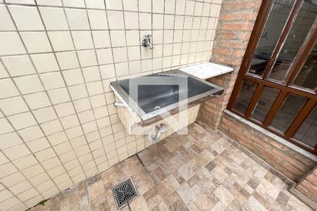 Casa para alugar com 200m², 3 quartos e 1 vagaÁrea de Serviço