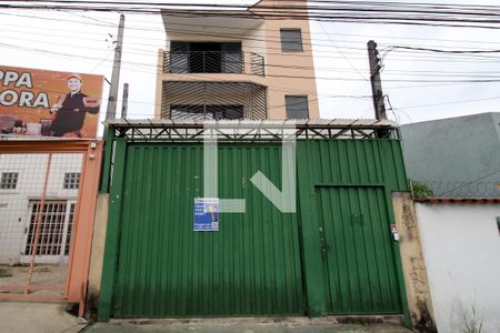 Casa para alugar com 330m², 3 quartos e 2 vagasFachada