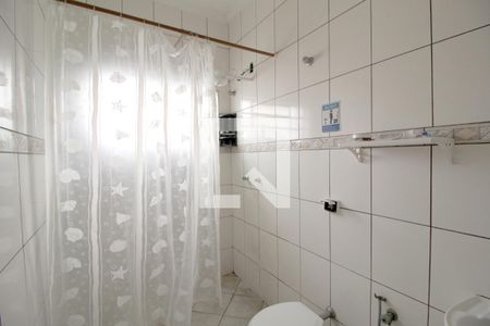 Casa para alugar com 330m², 3 quartos e 2 vagasBanheiro 1