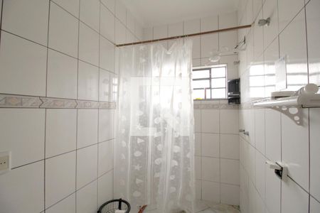 Casa para alugar com 330m², 3 quartos e 2 vagasBanheiro 1