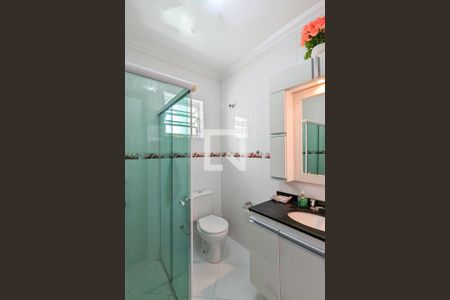 Casa à venda com 200m², 3 quartos e 2 vagasBanheiro da suíte 2