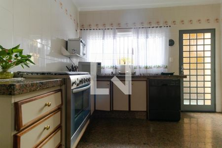 Casa à venda com 212m², 3 quartos e 5 vagas Casa à venda com 212m², 3 quartos e 5 vagasCozinha