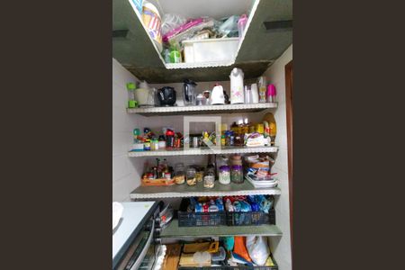 Casa à venda com 212m², 3 quartos e 5 vagas Casa à venda com 212m², 3 quartos e 5 vagasDespensa