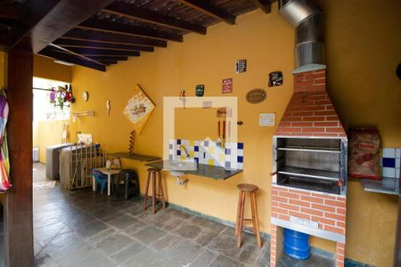 Casa à venda com 212m², 3 quartos e 5 vagas Casa à venda com 212m², 3 quartos e 5 vagasChurrasqueira