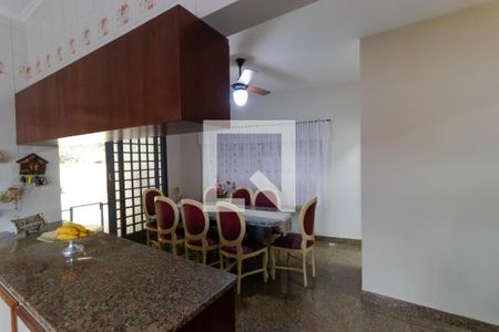 Casa à venda com 212m², 3 quartos e 5 vagas Casa à venda com 212m², 3 quartos e 5 vagasSala de Jantar