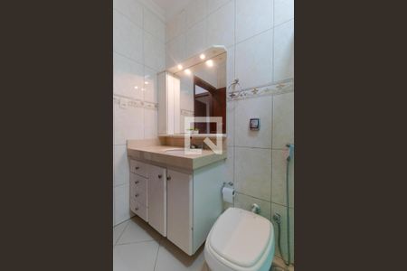 Casa à venda com 212m², 3 quartos e 5 vagas Casa à venda com 212m², 3 quartos e 5 vagasBanheiro