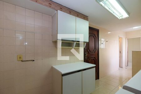 Apartamento para alugar com 93m², 2 quartos e 1 vagaCozinha - Armários