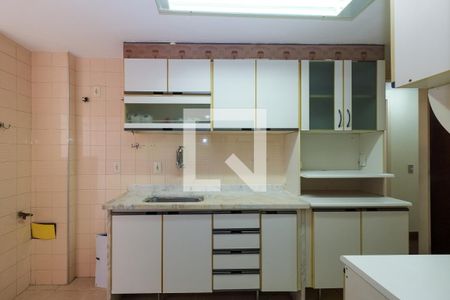Apartamento para alugar com 93m², 2 quartos e 1 vagaCozinha - Armários