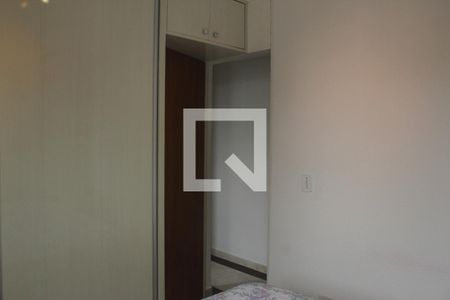 Quarto 2 de apartamento para alugar com 3 quartos, 72m² em Vila Constança, São Paulo