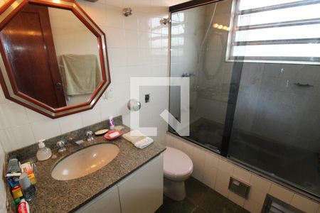Banheiro Suite de casa à venda com 2 quartos, 250m² em Vila Alpina, São Paulo