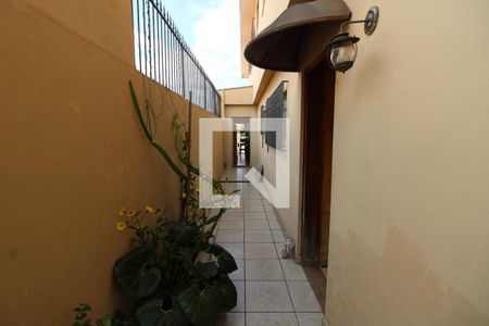 Casa à venda com 250m², 2 quartos e 3 vagasQuintal