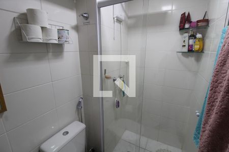Banheiro de apartamento para alugar com 2 quartos, 40m² em Sítio da Figueira, São Paulo