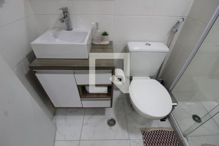 Banheiro de apartamento para alugar com 2 quartos, 40m² em Sítio da Figueira, São Paulo