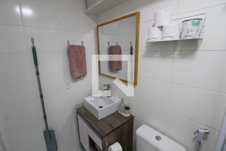 Banheiro de apartamento para alugar com 2 quartos, 40m² em Sítio da Figueira, São Paulo