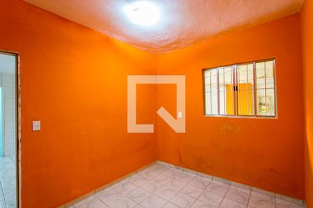 Quarto 2 de casa para alugar com 2 quartos, 70m² em Vila Luzita, Santo André