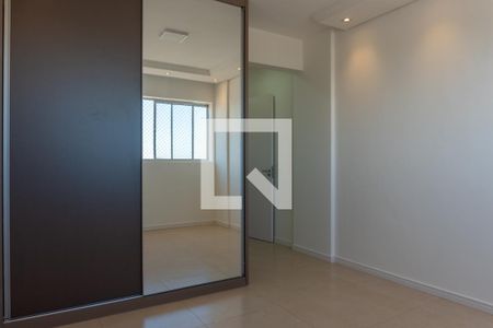 Apartamento para alugar com 77m², 3 quartos e 1 vagaSuíte