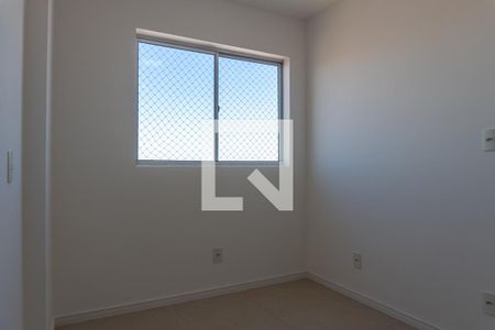 Quarto 1 de apartamento para alugar com 3 quartos, 77m² em Conjunto 2, Brasília