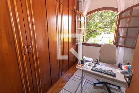 Casa para alugar com 354m², 5 quartos e 5 vagas Casa para alugar com 354m², 5 quartos e 5 vagasQuarto 4 / escritório