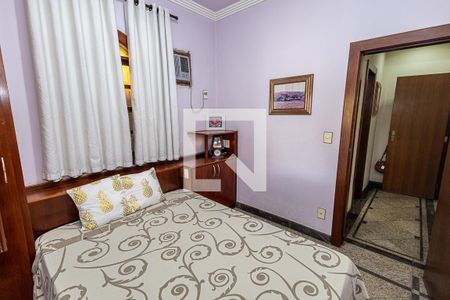 Casa para alugar com 354m², 5 quartos e 5 vagas Casa para alugar com 354m², 5 quartos e 5 vagasQuarto 1 / suíte