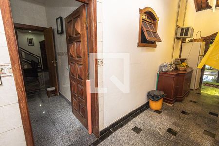 Casa para alugar com 354m², 5 quartos e 5 vagas Casa para alugar com 354m², 5 quartos e 5 vagasÁrea de serviço