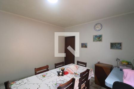 Casa à venda com 169m², 4 quartos e 2 vagasCopa