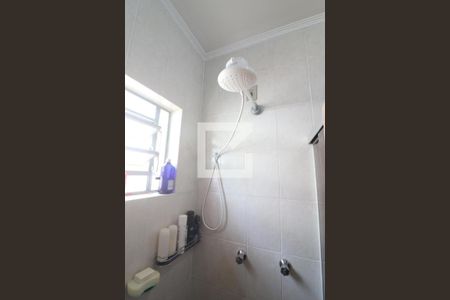 Casa à venda com 169m², 4 quartos e 2 vagasBanheiro