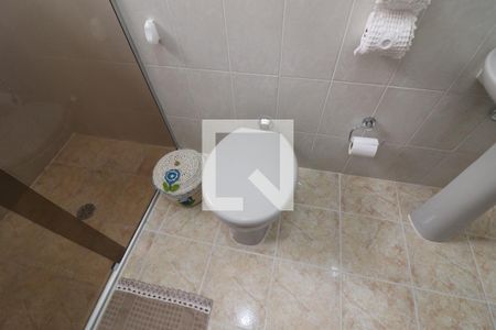 Casa à venda com 169m², 4 quartos e 2 vagasBanheiro