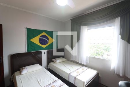 Casa à venda com 169m², 4 quartos e 2 vagasQuarto 3