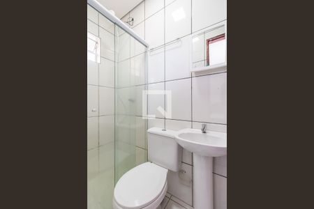 Banheiro da Suíte de casa para alugar com 1 quarto, 38m² em Jardim Graziela, Barueri