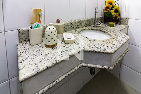 Casa à venda com 157m², 3 quartos e 3 vagasLavabo