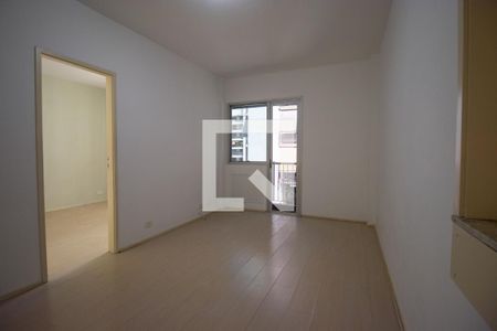 Sala de apartamento para alugar com 1 quarto, 54m² em Gávea, Rio de Janeiro