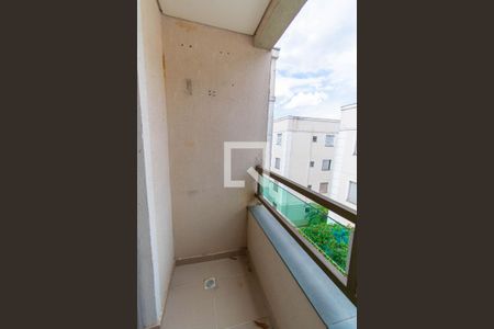 Apartamento para alugar com 49m², 2 quartos e 1 vaga Apartamento para alugar com 49m², 2 quartos e 1 vagaSacada