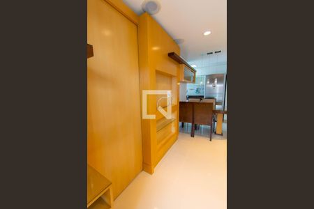Sala de apartamento para alugar com 2 quartos, 49m² em Jardim Santa Terezinha, São Paulo