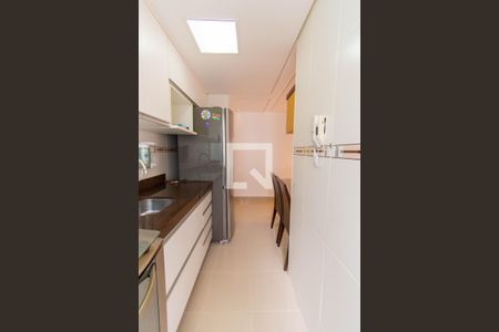 Cozinha de apartamento para alugar com 2 quartos, 49m² em Jardim Santa Terezinha, São Paulo