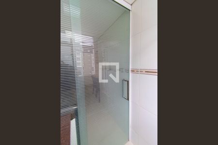 Área de Serviço de apartamento para alugar com 2 quartos, 49m² em Jardim Santa Terezinha, São Paulo