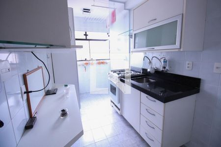 Apartamento para alugar com 58m², 2 quartos e 2 vagas Apartamento para alugar com 58m², 2 quartos e 2 vagasCozinha