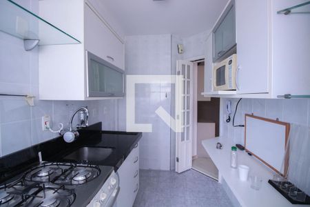 Apartamento para alugar com 58m², 2 quartos e 2 vagas Apartamento para alugar com 58m², 2 quartos e 2 vagasCozinha