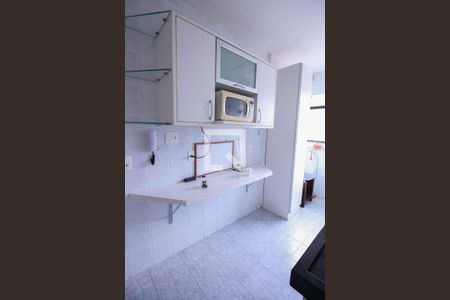 Apartamento para alugar com 58m², 2 quartos e 2 vagas Apartamento para alugar com 58m², 2 quartos e 2 vagasCozinha