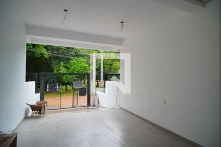Sala de casa à venda com 3 quartos, 143m² em Rubem Berta, Porto Alegre