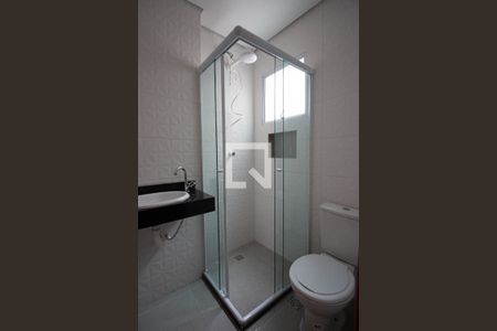 Banheiro de kitnet/studio à venda com 1 quarto, 26m² em Cidade Antônio Estevão de Carvalho, São Paulo